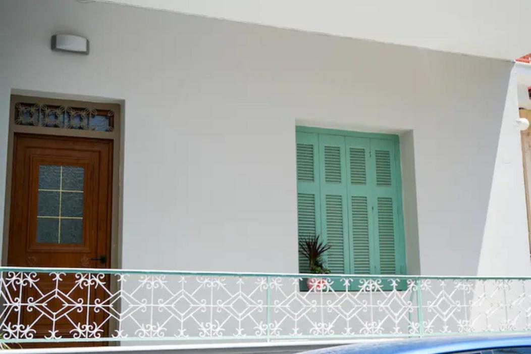 Ευχάριστο Σπίτι Στο Κέντρο Της Πόλης Του Ναυπλίου. Apartment นาฟปลิโอ ภายนอก รูปภาพ